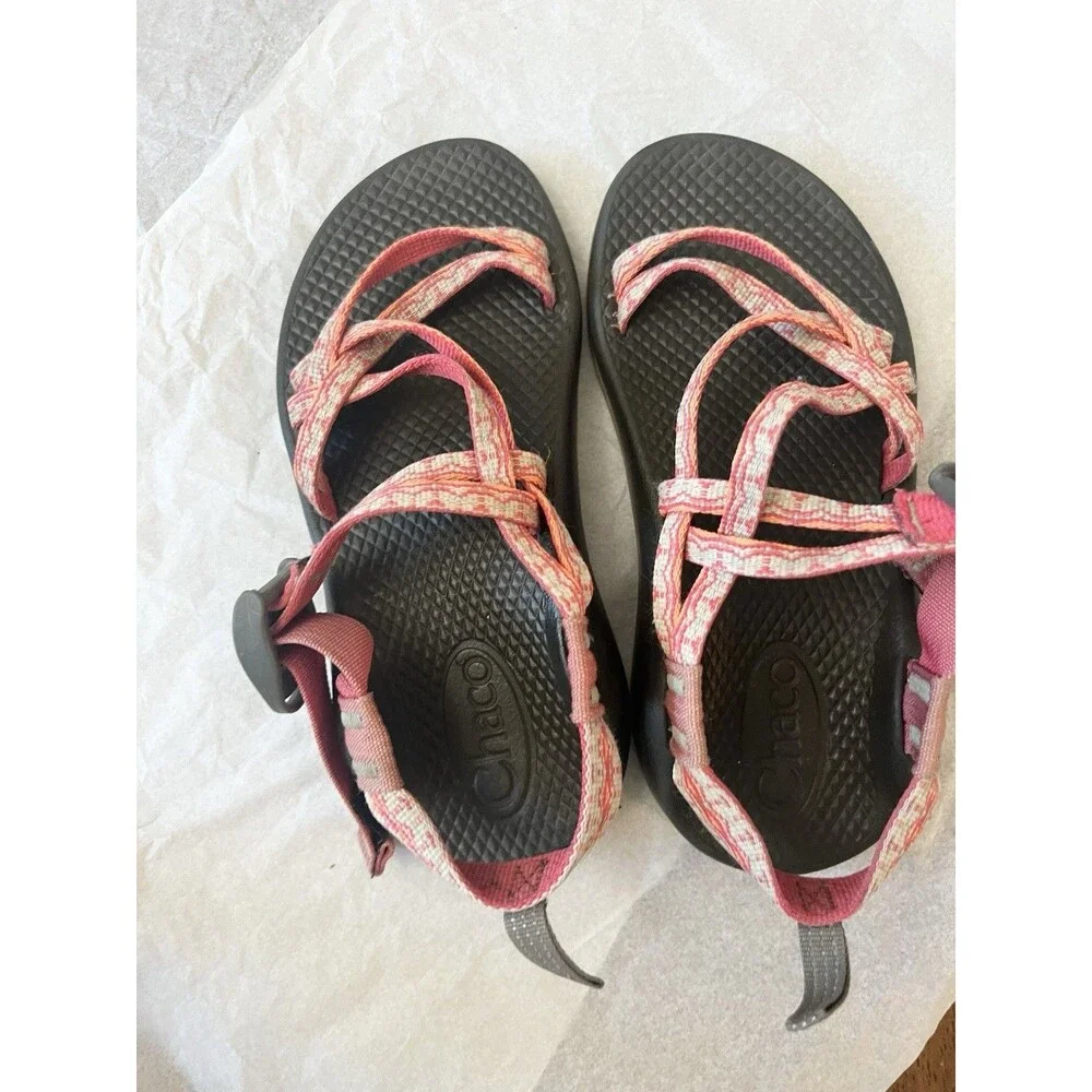 CHACO ZX2 Girl's Size 1 Waterproof Sports Sandals Pink Aztec Comfort Hiking